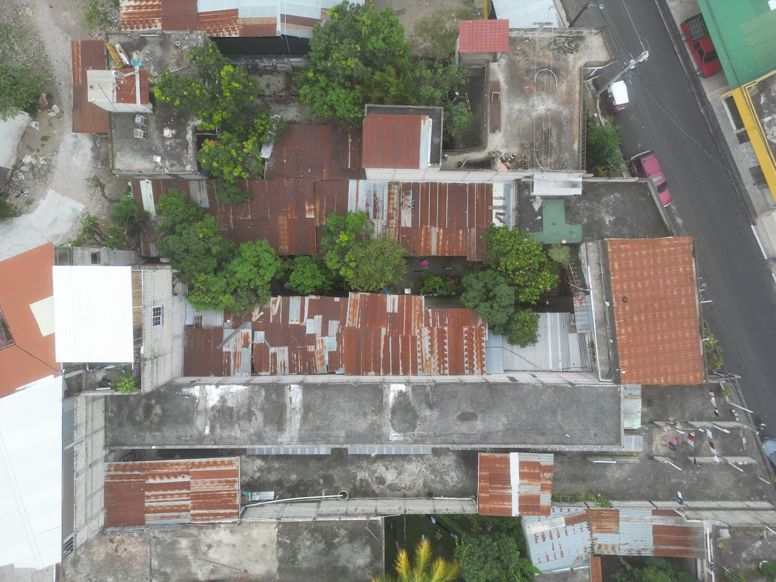 Negocio que Se Paga Solo — 2 Locales + 10 Cuartos de Renta en Esquipulas | Q8,000/mes de Ingreso, Q3,200,000